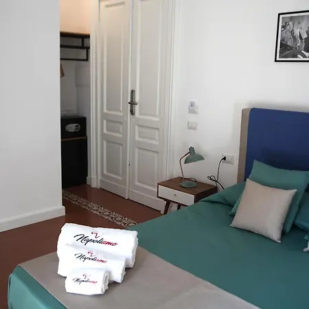 Pensión Napoliamo 4*